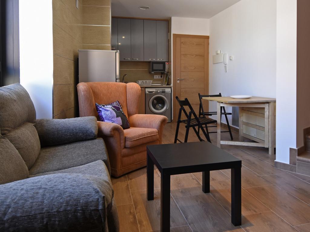 Apartamentos La Rocanda Coca Eksteriør bilde