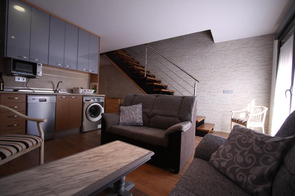 Apartamentos La Rocanda Coca Eksteriør bilde